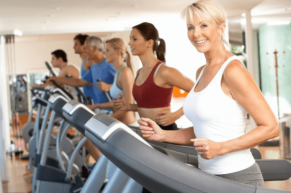 Cardio training on a treadmill will help you lose weight in your stomach and sides