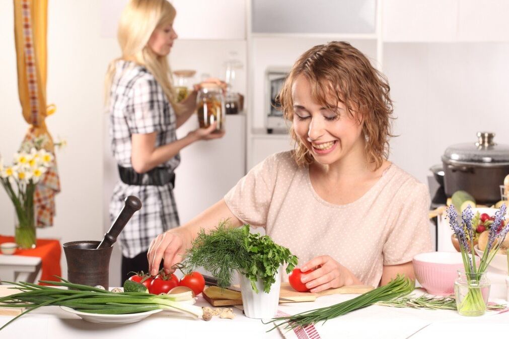 girl eating vegetables following a lazy diet